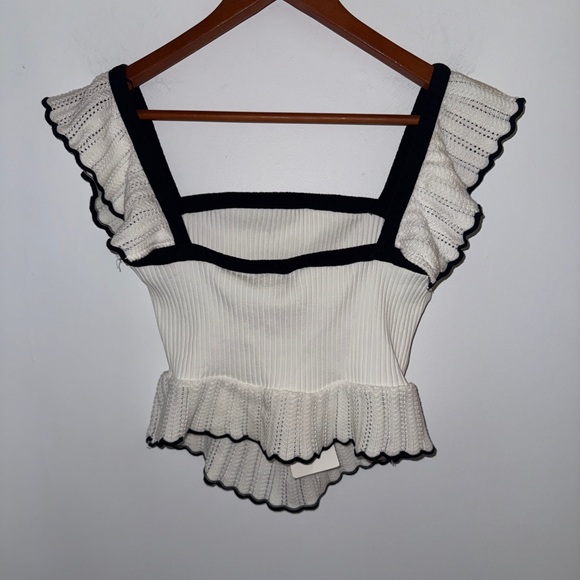 NWT Zara Women’s Contrast Ruffle Top in white with black trim, sz M - Picture 8 of 16